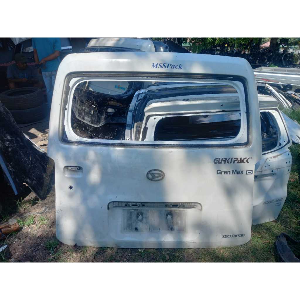 Pintu Bagasi Daihatsu Grandmax