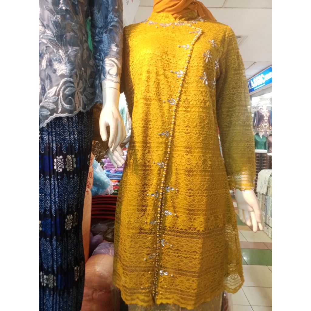 Tunik Kebaya Brukat model Janggan