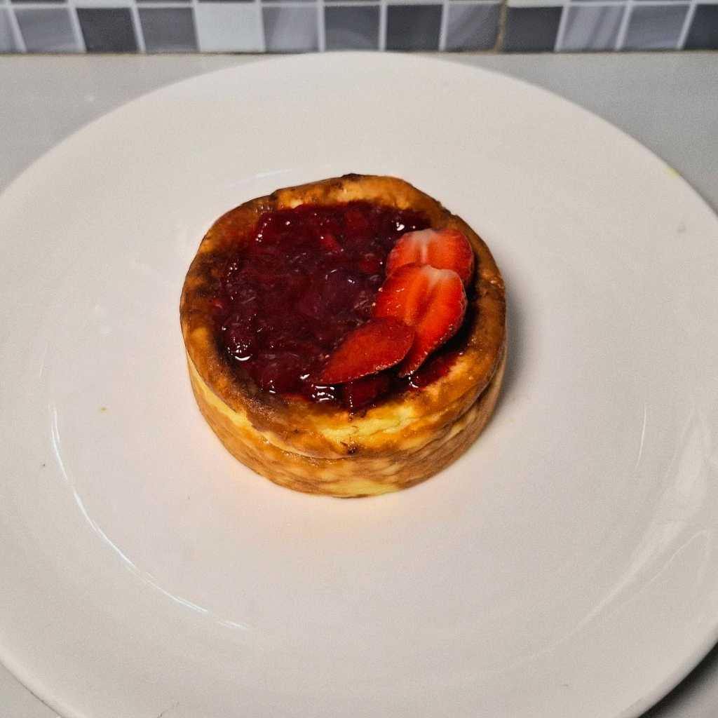 

Basque Burnt Cheese Cake Premium Diameter 10cm