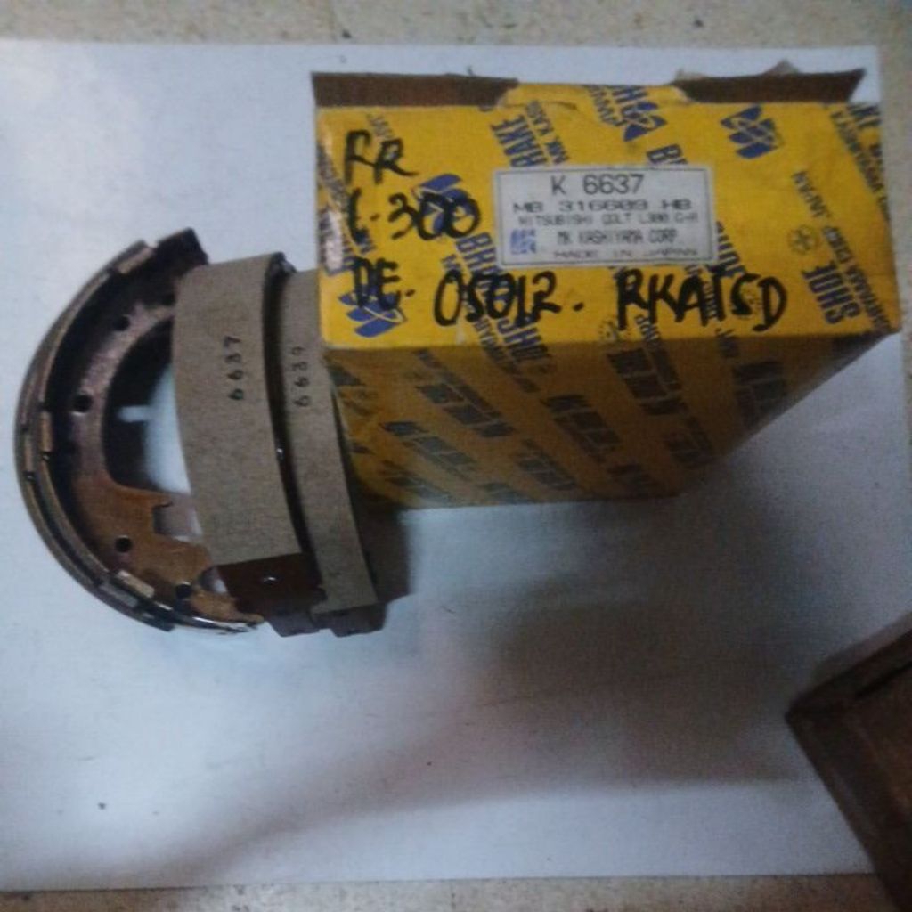 Kampas Rem L300 belakang K 6637 MB 316609 merk MK Kashiyama