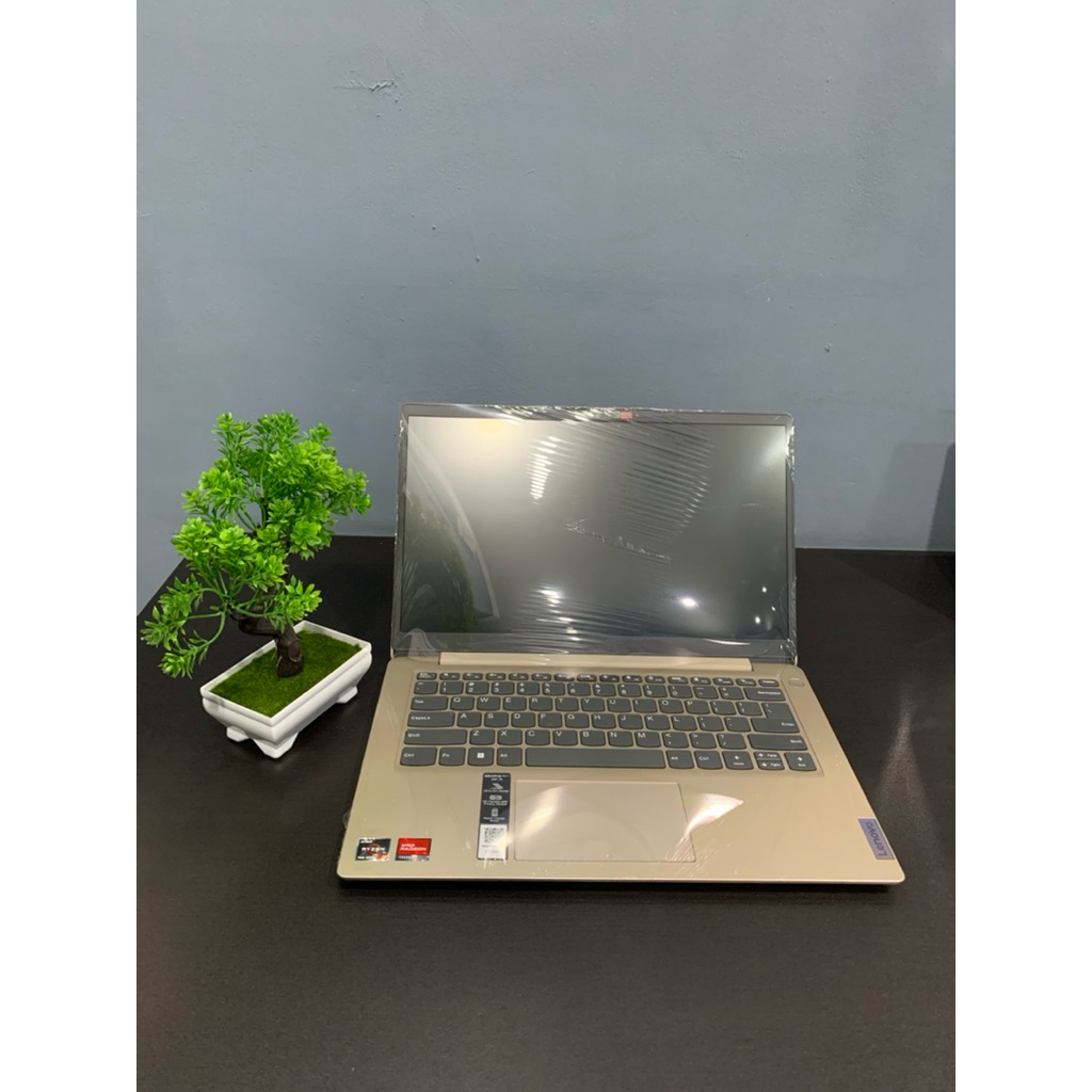 Lenovo ideapad Slim 1 Gold
