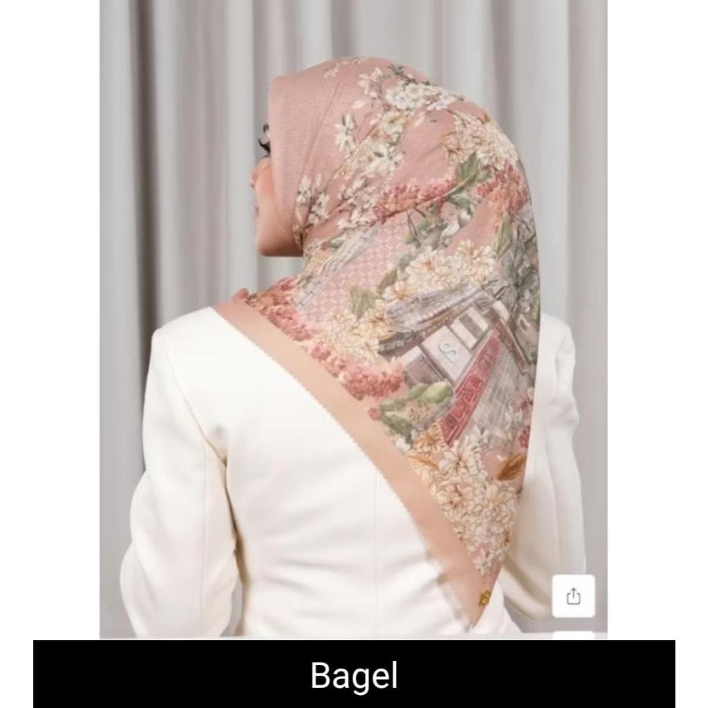 Jilbab segiempat motif Buttonscarves Voal premium logo B By Gasa Scraft Terbaru