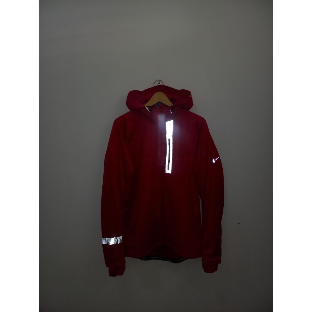 Jaket Nike Tech