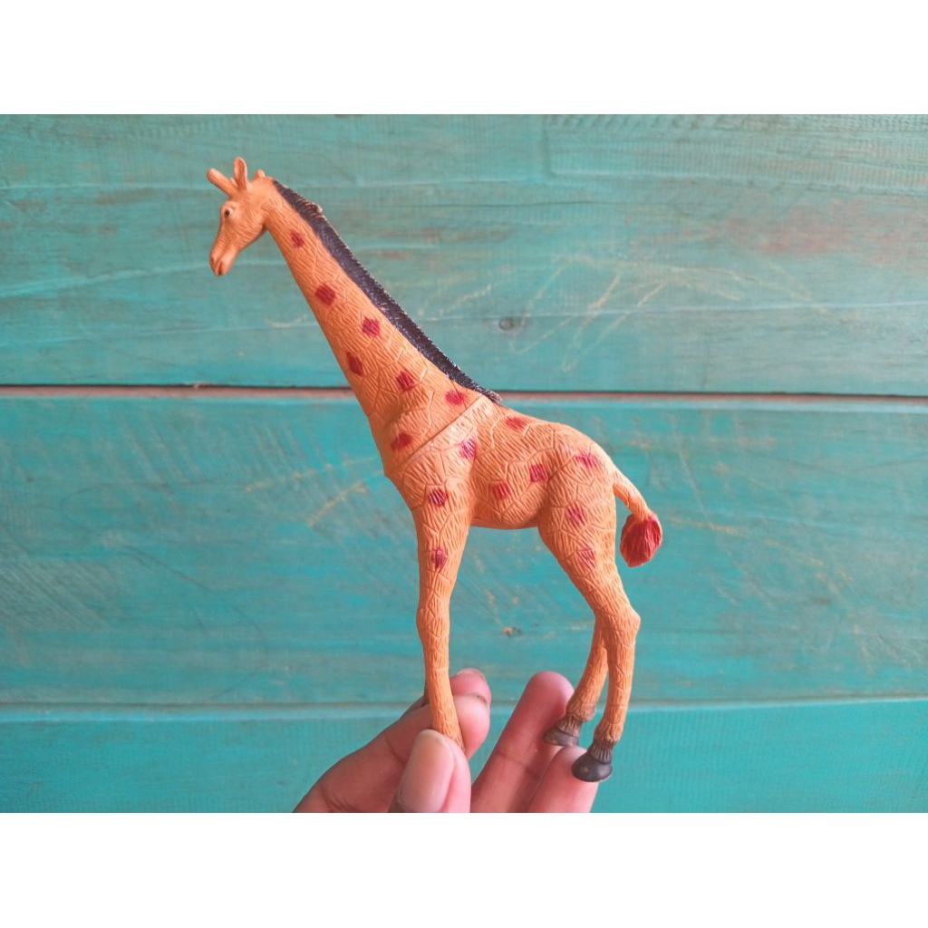 Mainan hewan karet jerapah second/bekas satuan