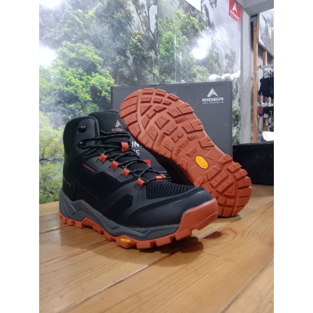 EIGER VIPERA BLACK sepatu gunung hiking
