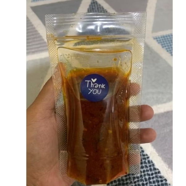

CHILI OIL DAUN JERUK, 100gr // HOMEMADE TANPA PENGAWET cocok untuk teman makan