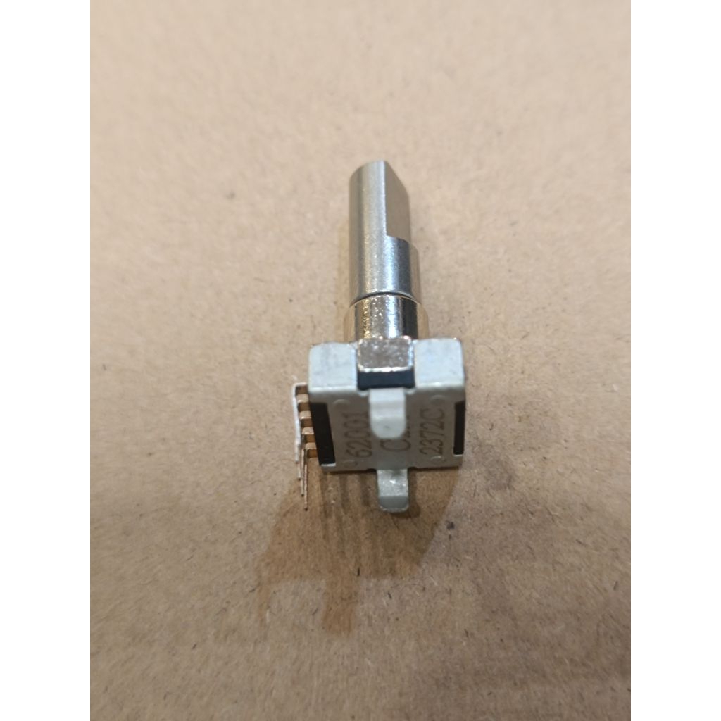Potensio Volume Motorola XiR M8668i M8660i M8628i M8668 M8660
