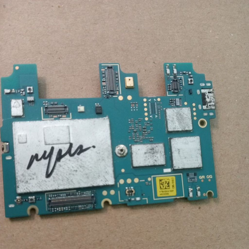 mesin Sony c3 d 2533 nyala normal