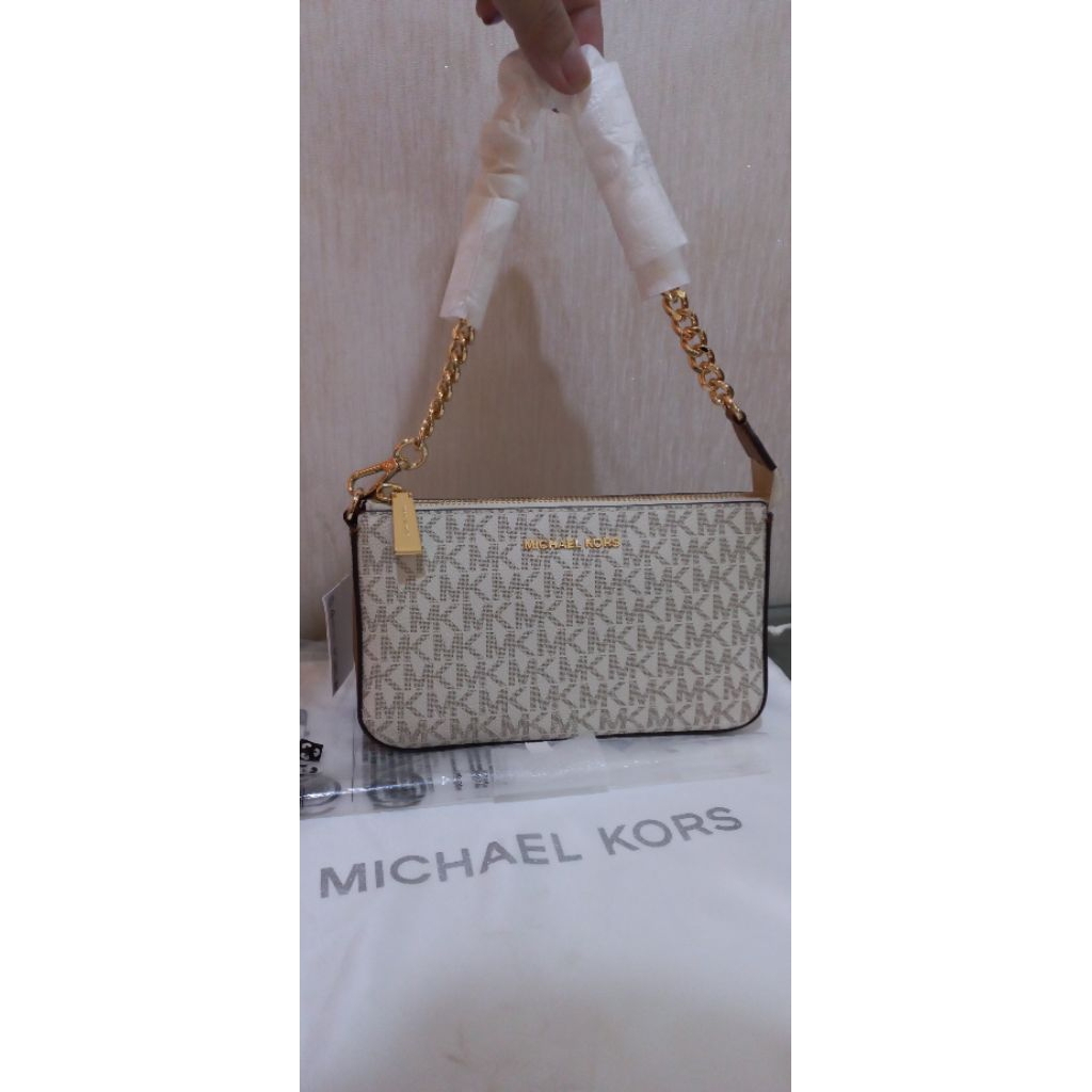 nwt mk jet set pouchette