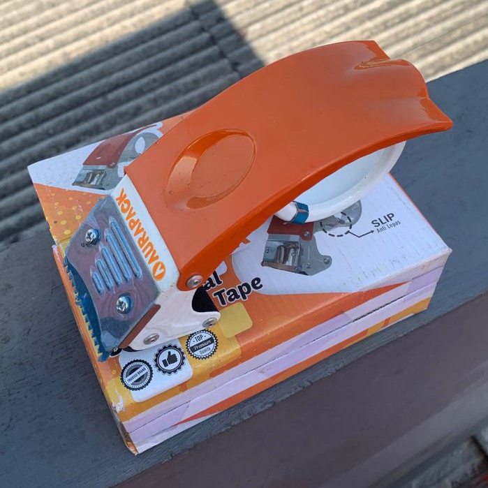 

Dispenser Lakban / pemotong lakban 2 inch merk Aurapack