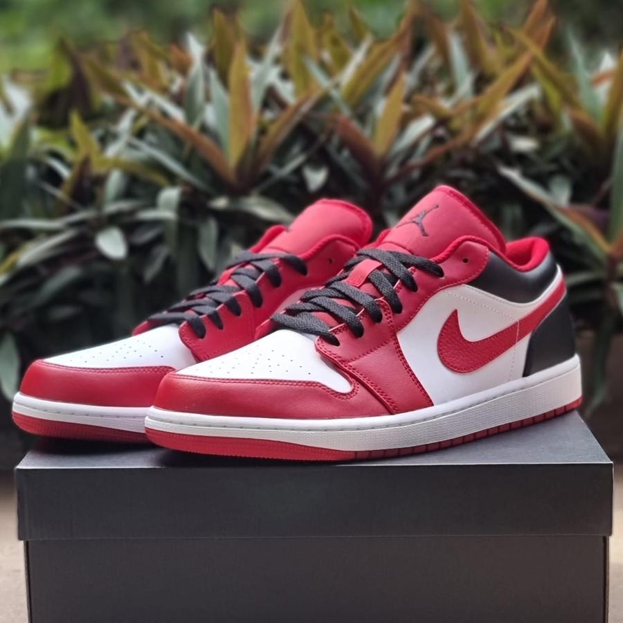 Air Jordan 1 Low BULLS US 13 / EU 47.5 big size BNIB
