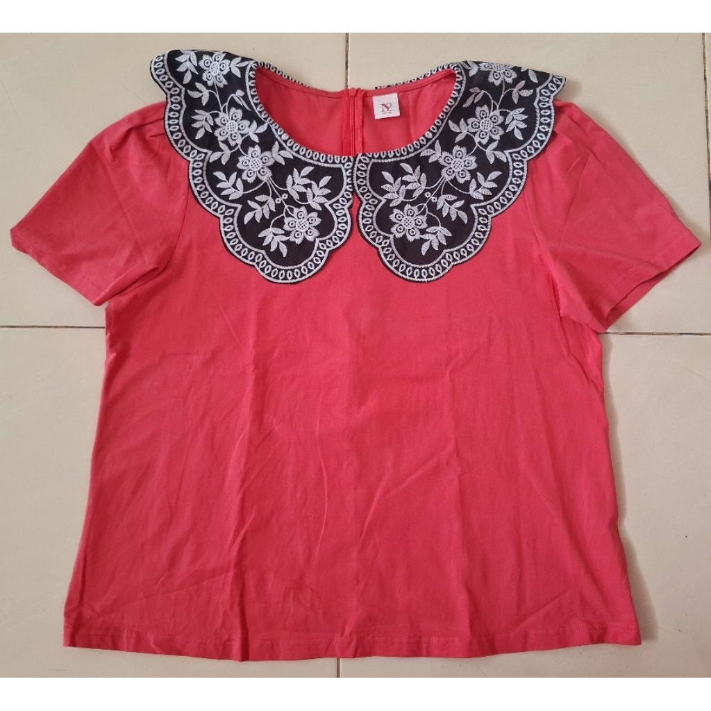 Preloved N2 Blouse Size 2XL