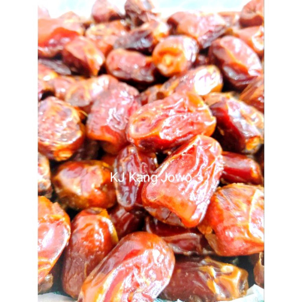 

Kurma Mesir Golden Valley 1kg Termurah