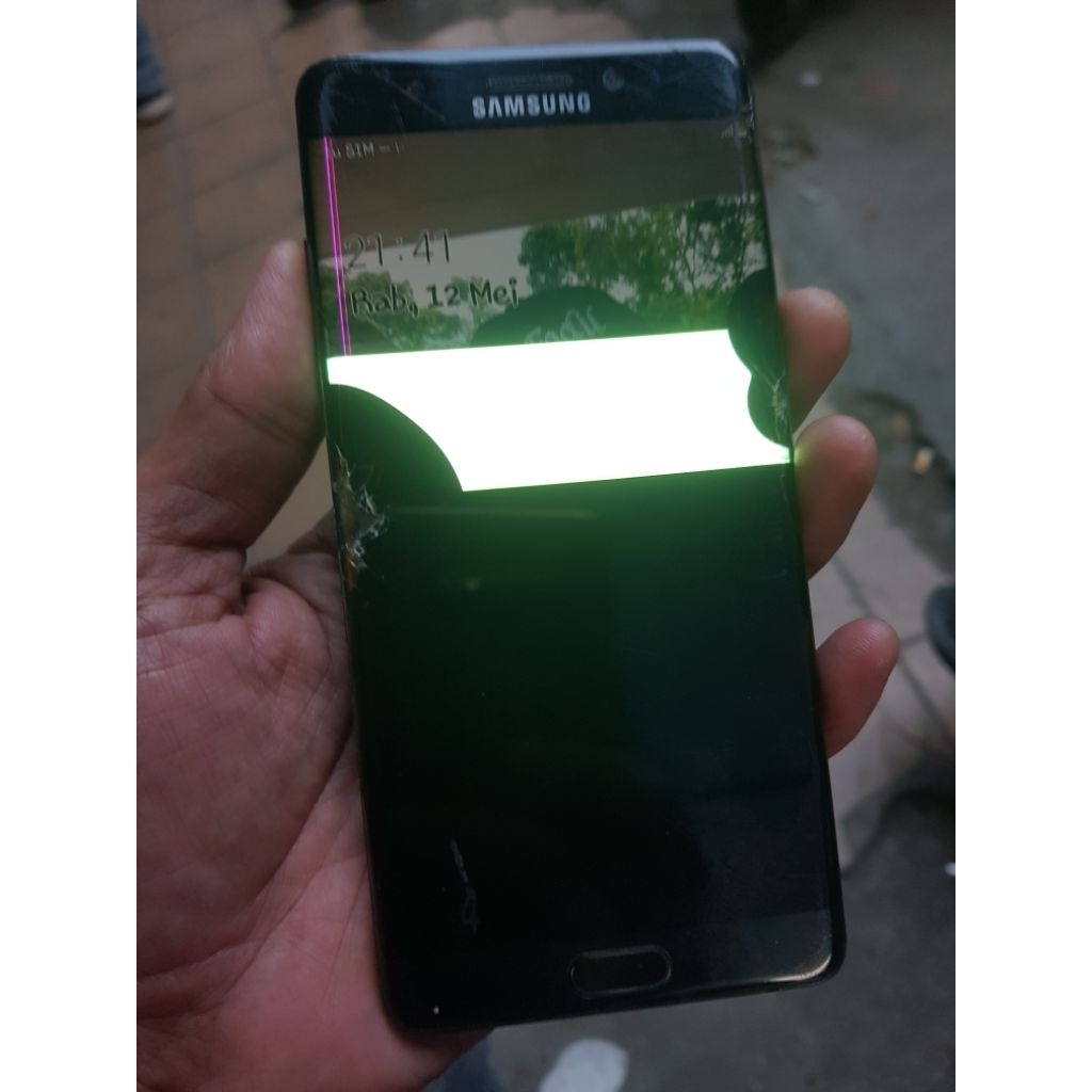 samsung note FE (sm-n935f) sein ,mesin hidup normal lcd rusak