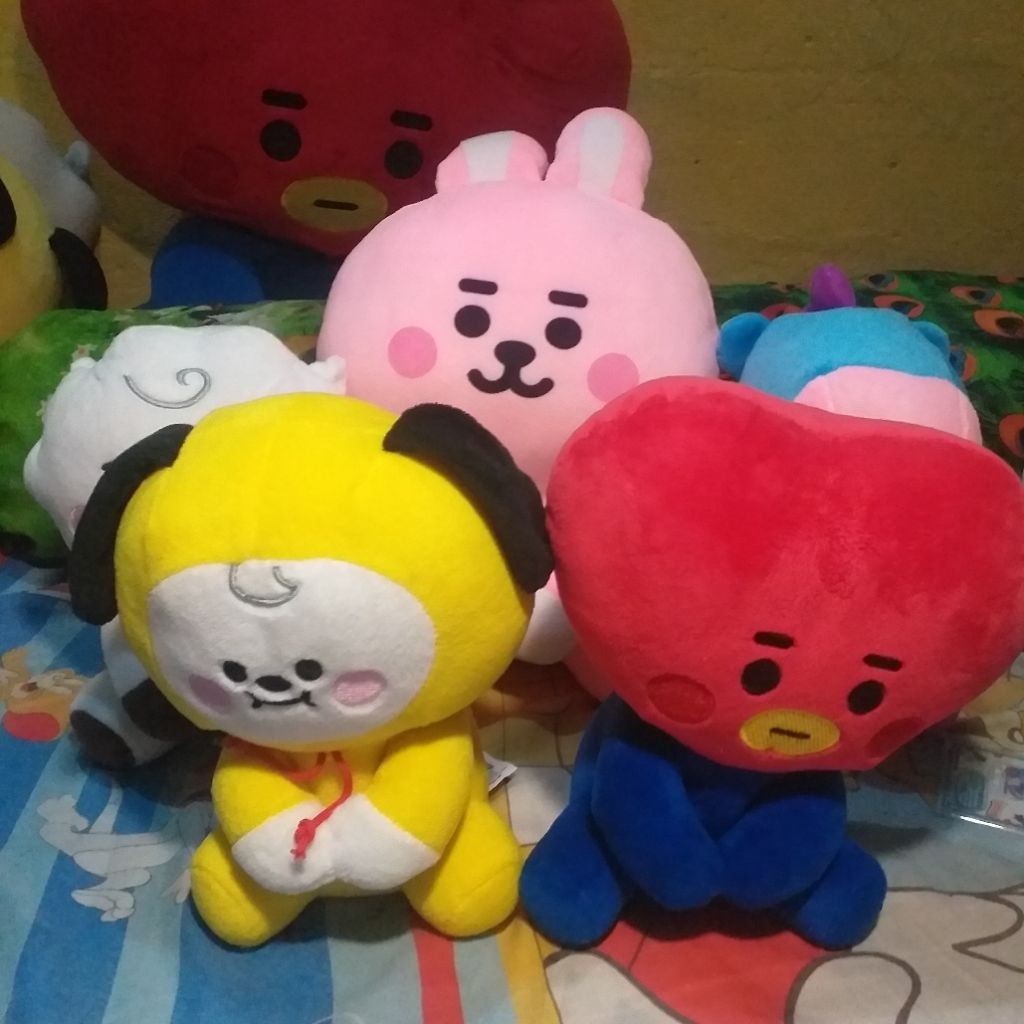 BT21 Baby Sitting Doll Unofficial