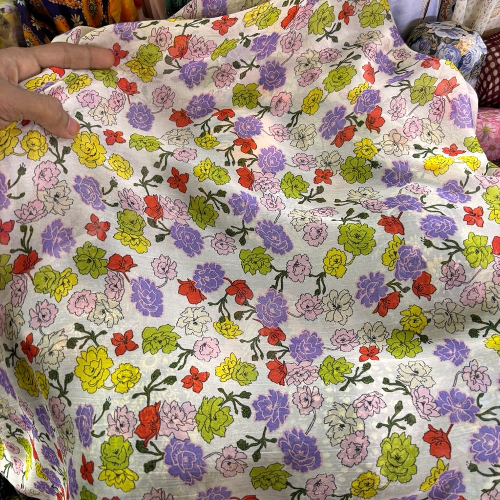 Sifon Sutra Motif Floral – Kain Adem & Flowing untuk Busana Wanita lq