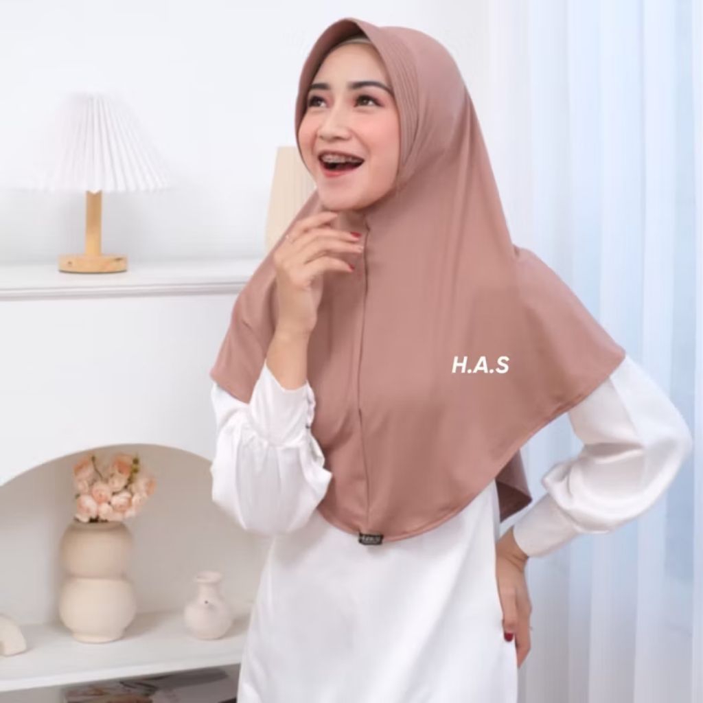 BERGO BASIC JILBAB BERGO BASIC HIJAB INSTAN JERSEY JILBAB SPORT MENUTUP DADA BERGO SPORT HIJAB SPORT