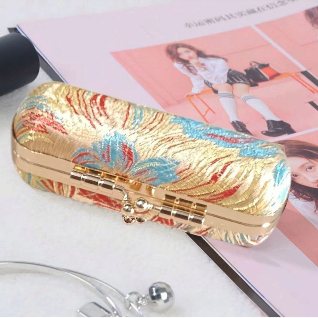 New Desain Box Lipstik Tempat Penyimpanan Lipstik / Asesoris Dompet Import Dilengkapi cermin kecil