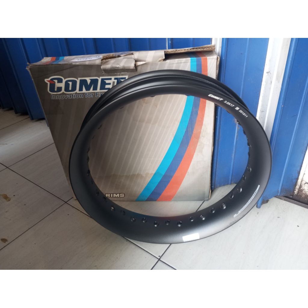 velg 300 17 comet hitam