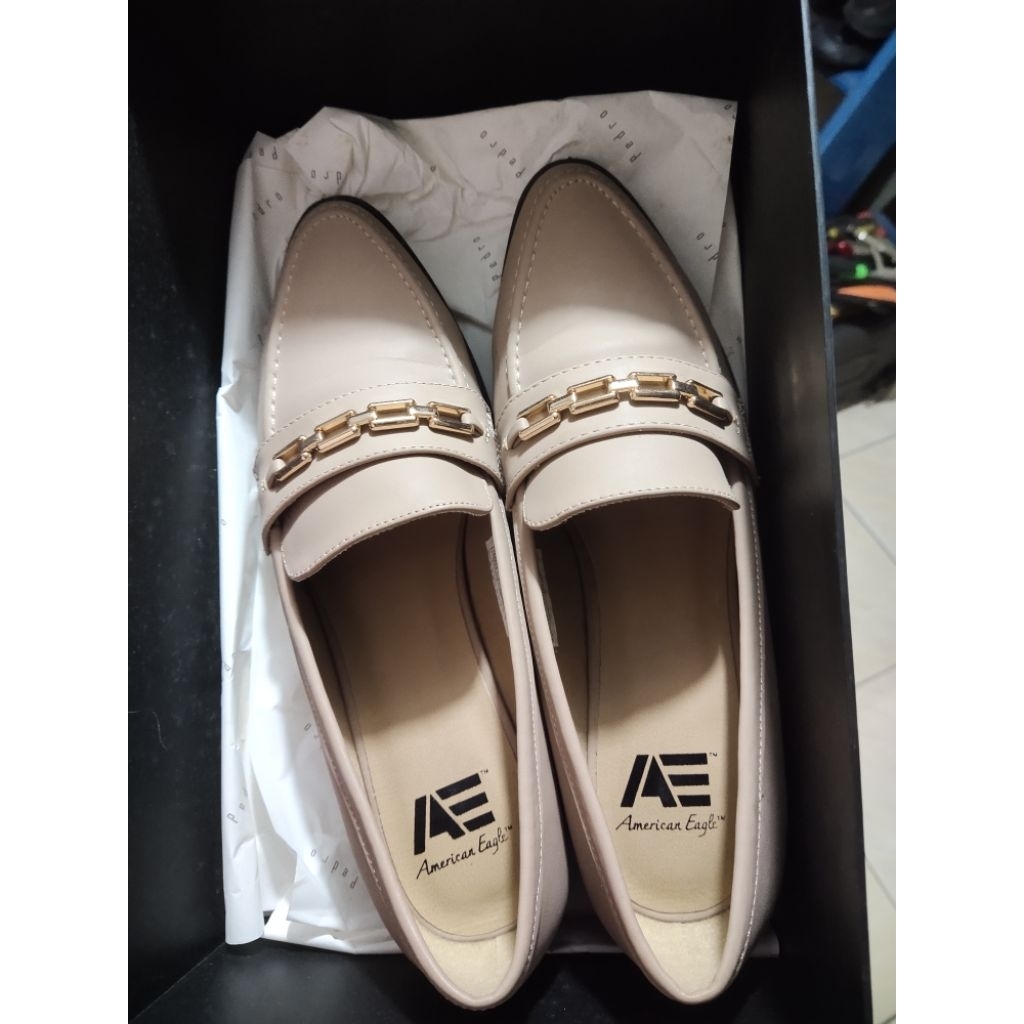 PAYLESS WOMEN SEPATU AMERICAN EAGLE LOAFER CREAM NUDE SIZE 71/2