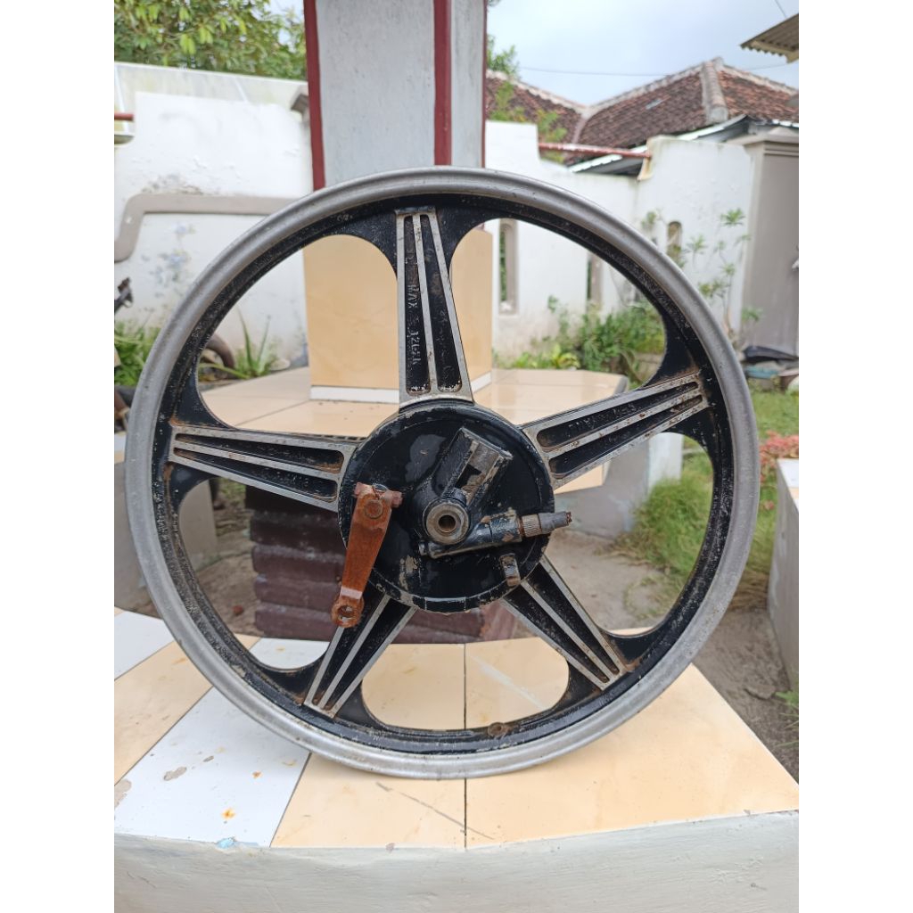 velg tromol depan palang 5 wen yang ring 18