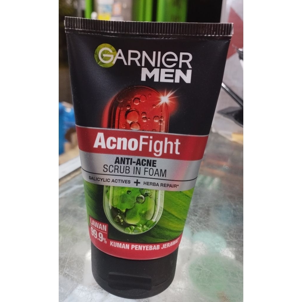 Garnier,men,acno,fight,100ml