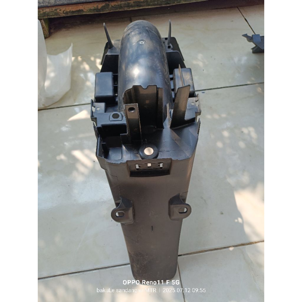 fender Spakbor slebor belakang Honda karisma D Tromol ORIGINAL Ahm 80100 kph 880