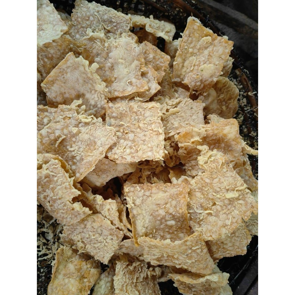 

TEMPE KRIPIK / KERIPIK TEMPE GURIH DAUN JERUK KEMASAN TERLARIS ISI 8 LEMBAR PERBUNGKUS