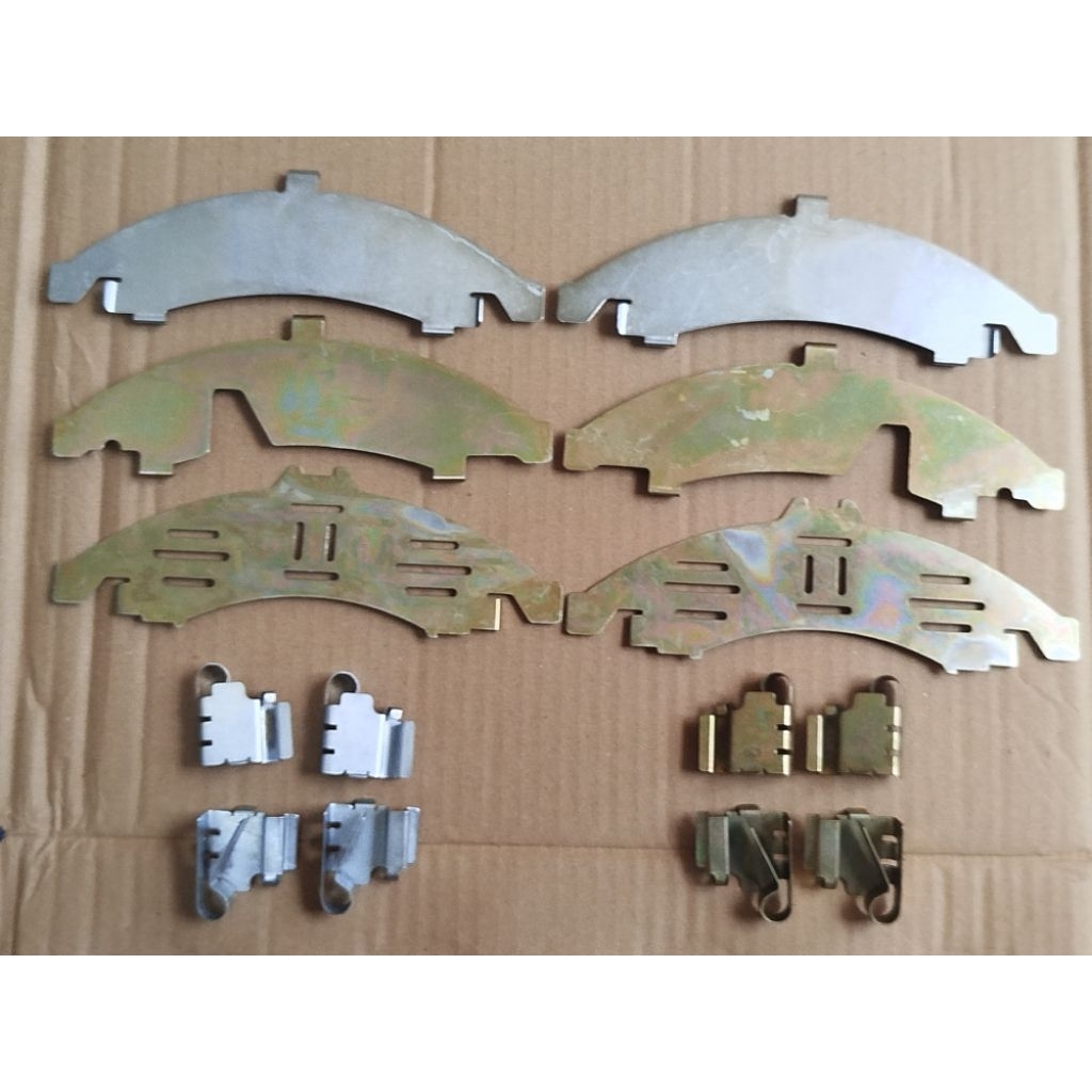 Plat Kuku Kampas Plat Kancing Kampas Rem Depan Isuzu Traga