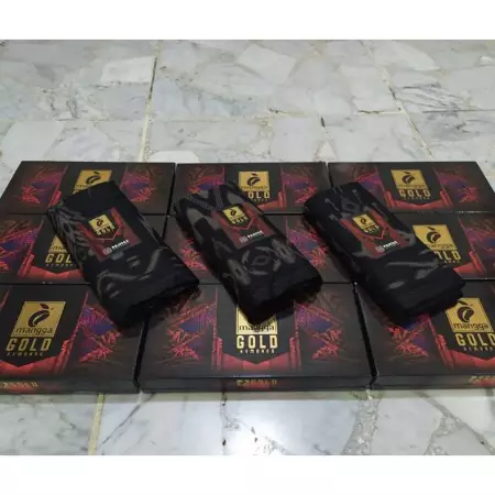 Sarung Hitam Mangga Gold Kembang