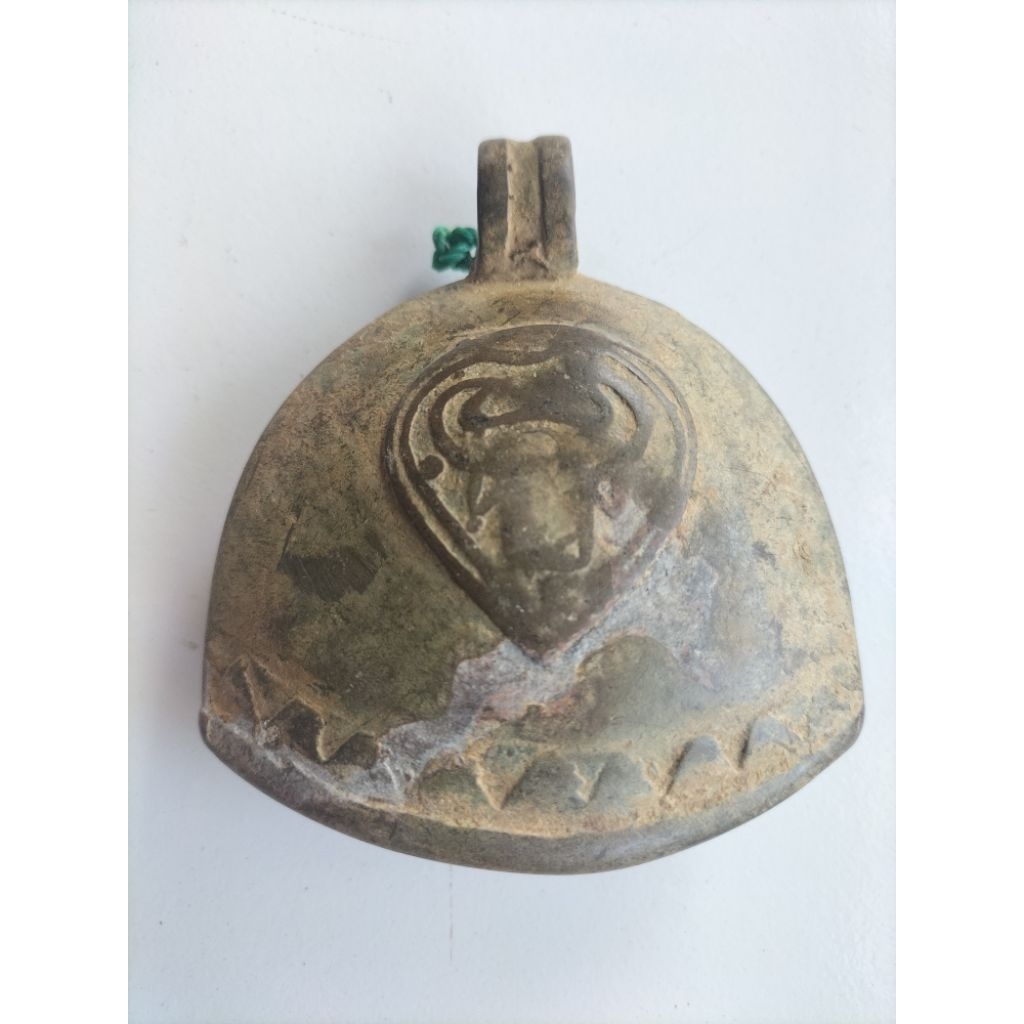 Klontong lonceng sapi antik bahan perunggu