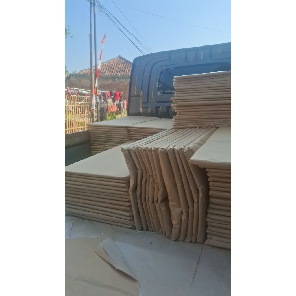 

KERTAS LAYANGAN PUTIH SANJUNG SEMI MINYAK