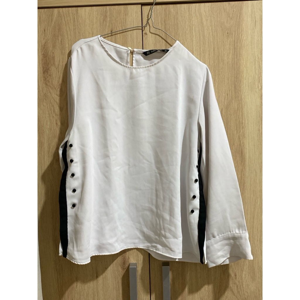Preloved Zara Basic Blouse Putih