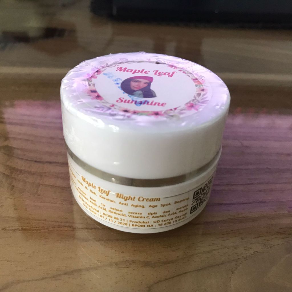 Cream Malam Maple leaf Skincare BPOM Menghilangkan jerawatan & Flek Hitam