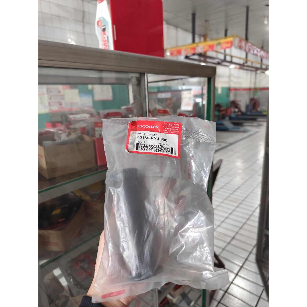 GRIP, L HANDLE 53166-KYJ-900