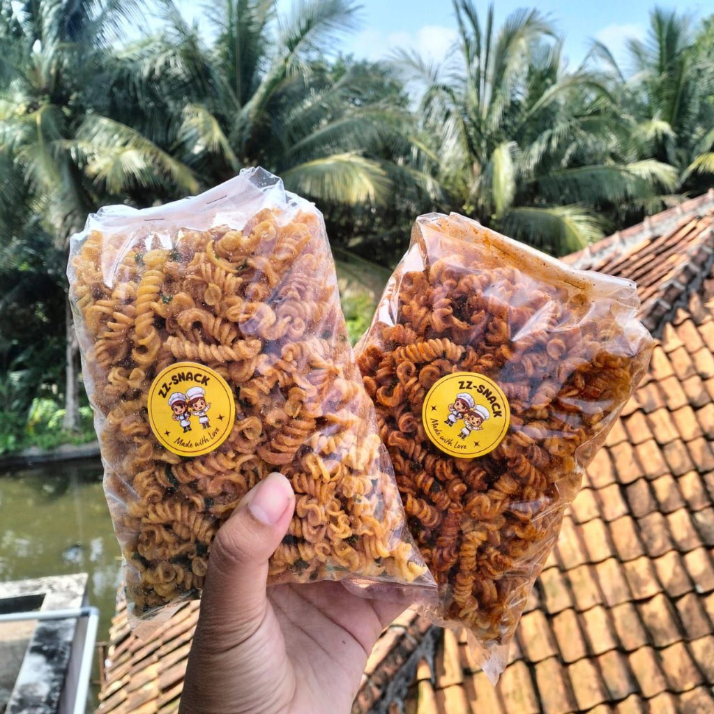 

MAKARONI SPIRAL URIL KRIUK EXTRA DAUN JERUK ORI/PEDAS/EXTRA PEDAS