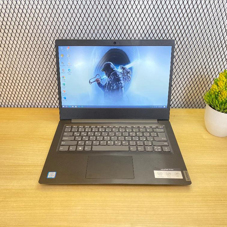 Lenovo IdeaPad S145 / Core i5 / 8/256gb