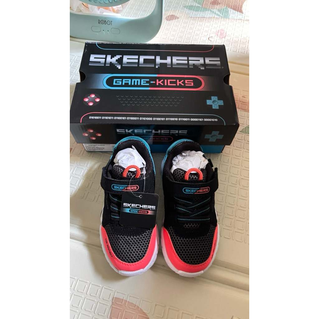 Skechers game kicks