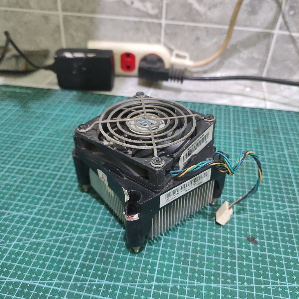 AVC FAN DC BUILD UP 12VDC 7CM HEATSINK PENDINGIN COOLING PROCESSOR FAN HEATSINK ALUMINIUM
