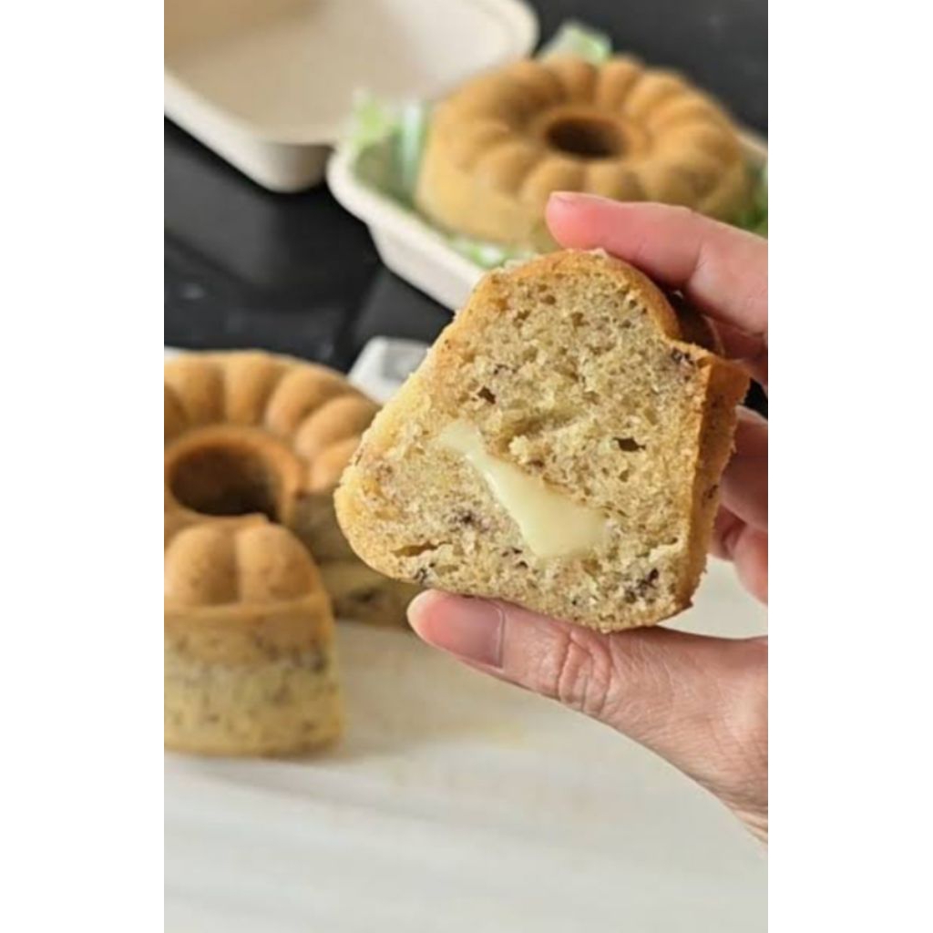 

BOLU PISANG KEJU LUMER/COKLAT LUMER(KHUSUS JABODETABEK)