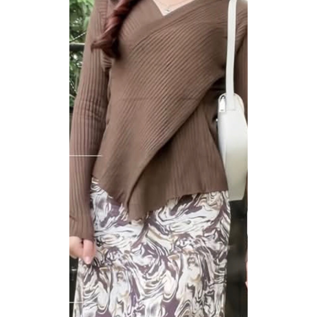 Wrap Knit Top Coklat