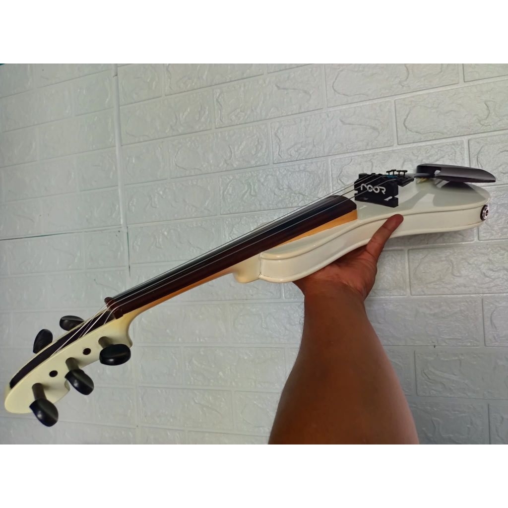 Biola Elektrik/ Noor Violin
