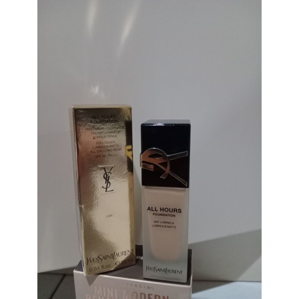 dijual SECOND MATTE FOUNDATION YSL