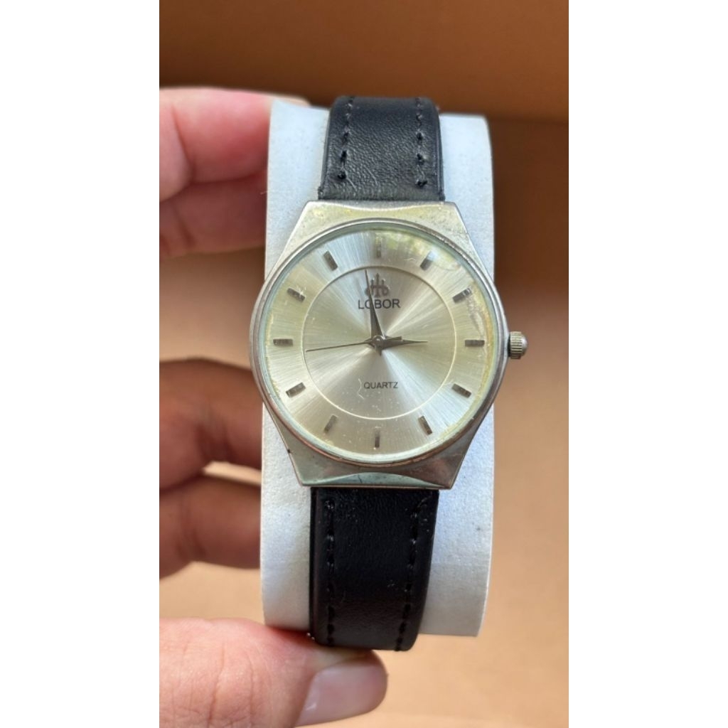 JAM TANGAN LOBOR
