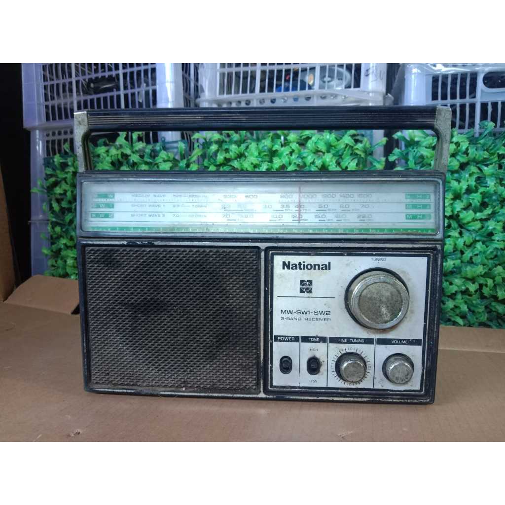 radio   radio jadul rusak kuno antik vintage national langka kolektor pajangan di wedangan cafe dan 