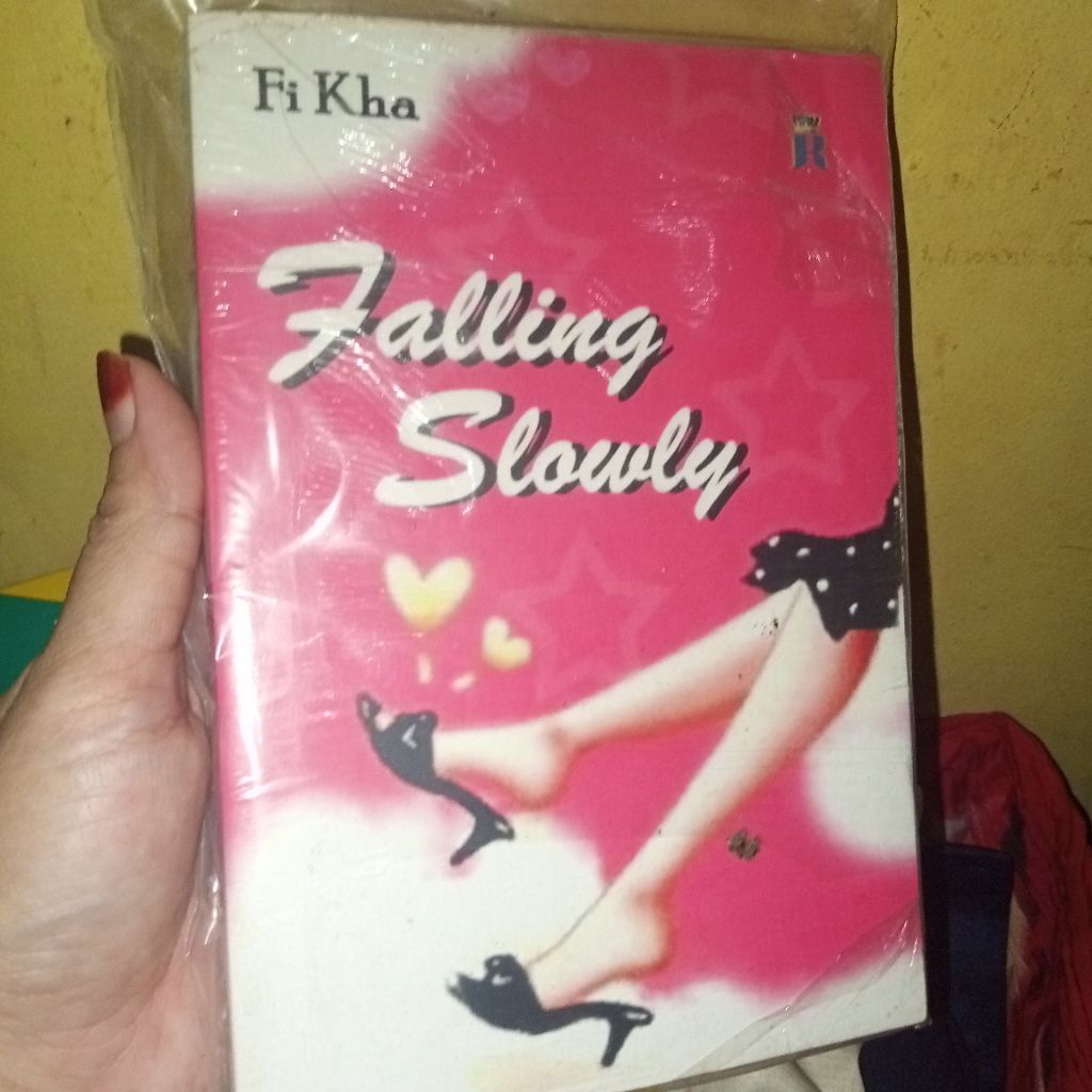 Novel Falling Slowly Fi Kha