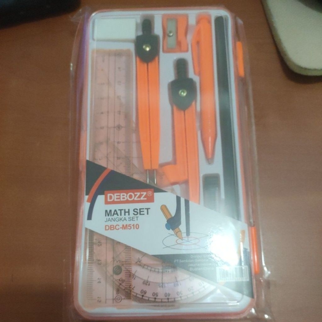 set jangka debozz math set,,set mistar lengkap dengan kotak DBC-M510