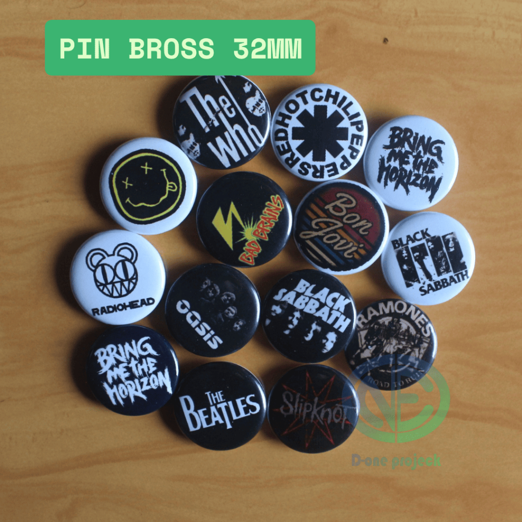 PIN BROSS 32MM Logo Band Dunia – Cocok Untuk Jaket, Tas, Aksesoris Rock & Punk