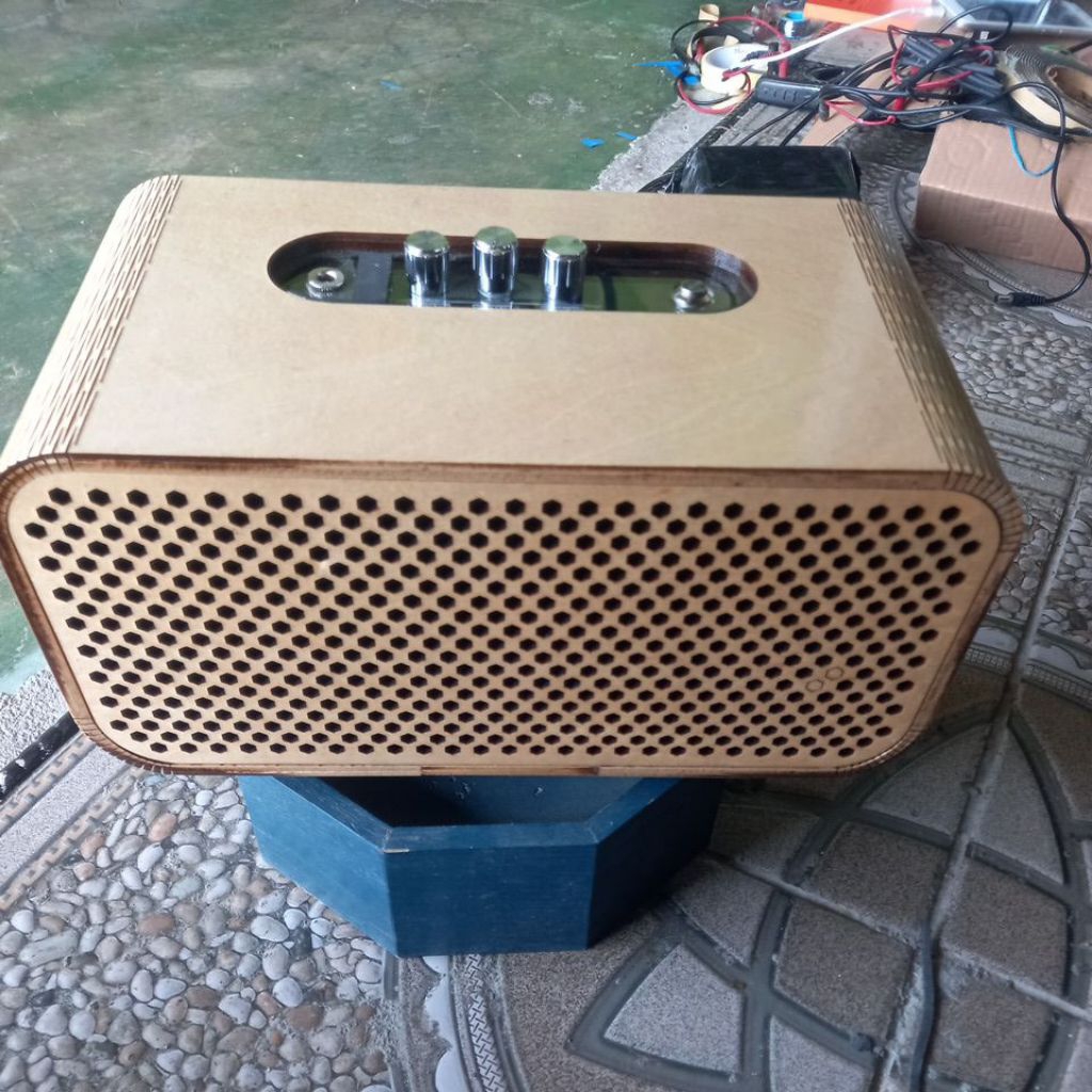 box amplifier speaker 2.1