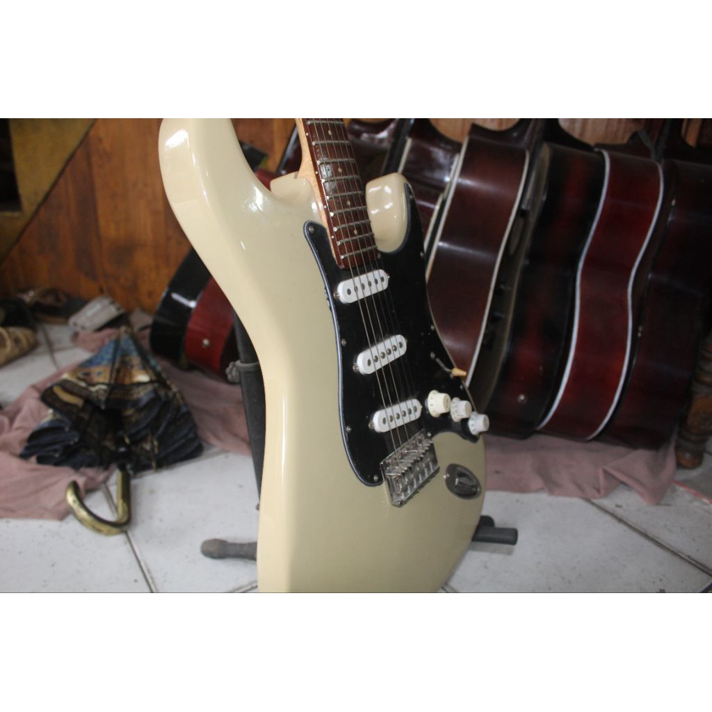 Gitar elektrik Murah Fender stratocaster